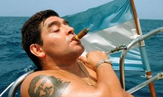 九游娱乐注册-阿根廷足球家庭陷入困境：马拉多纳康复困难