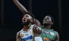 九游娱乐链接-勇士客场惜败活塞，遭遇三连败