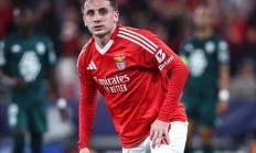 九游娱乐官网-本菲卡队长发威，帮助球队获胜