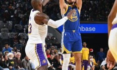 九游娱乐官方-勇士不敌湖人，遭遇四连败