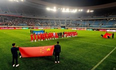 关于越南河内队员拼尽全力，获得胜利的信息