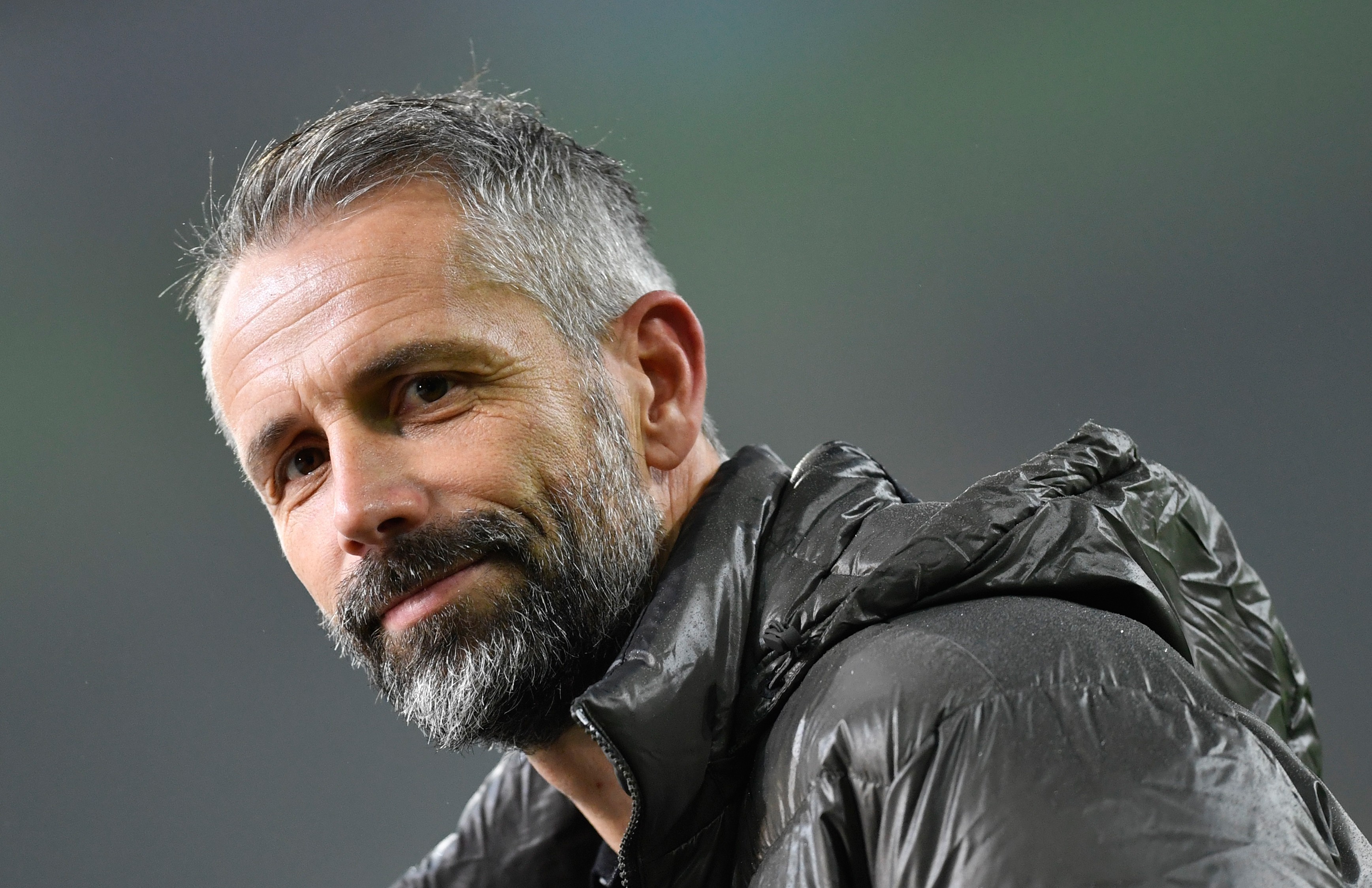 包含消息：门兴惨被淘汰，欧冠梦破灭！的词条