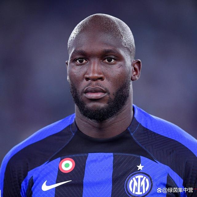 利物浦签下国米前锋卢卡库，强化锋线实力