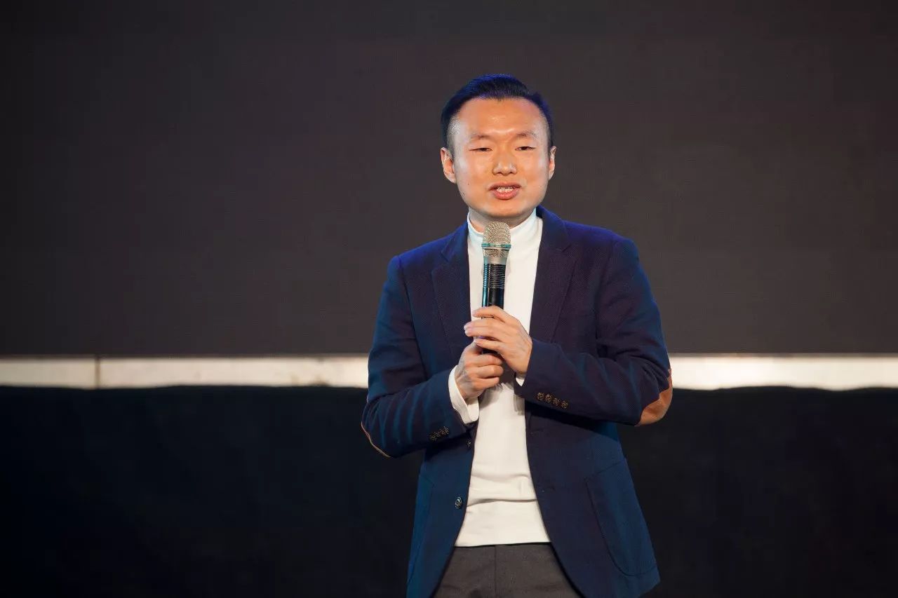 激情碰撞,豪门对阵,火花迸发的简单介绍 激情碰撞,豪门对阵,火花迸发的简单介绍