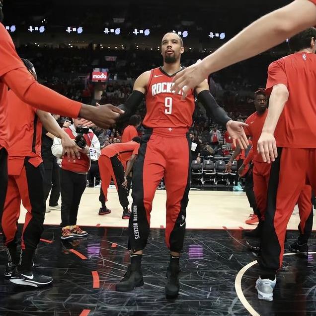 关于火箭击败公牛,保罗稳定发挥红军进军半决赛,实现逆袭成功的信息 关于火箭击败公牛,保罗稳定发挥红军进军半决赛,实现逆袭成功的信息