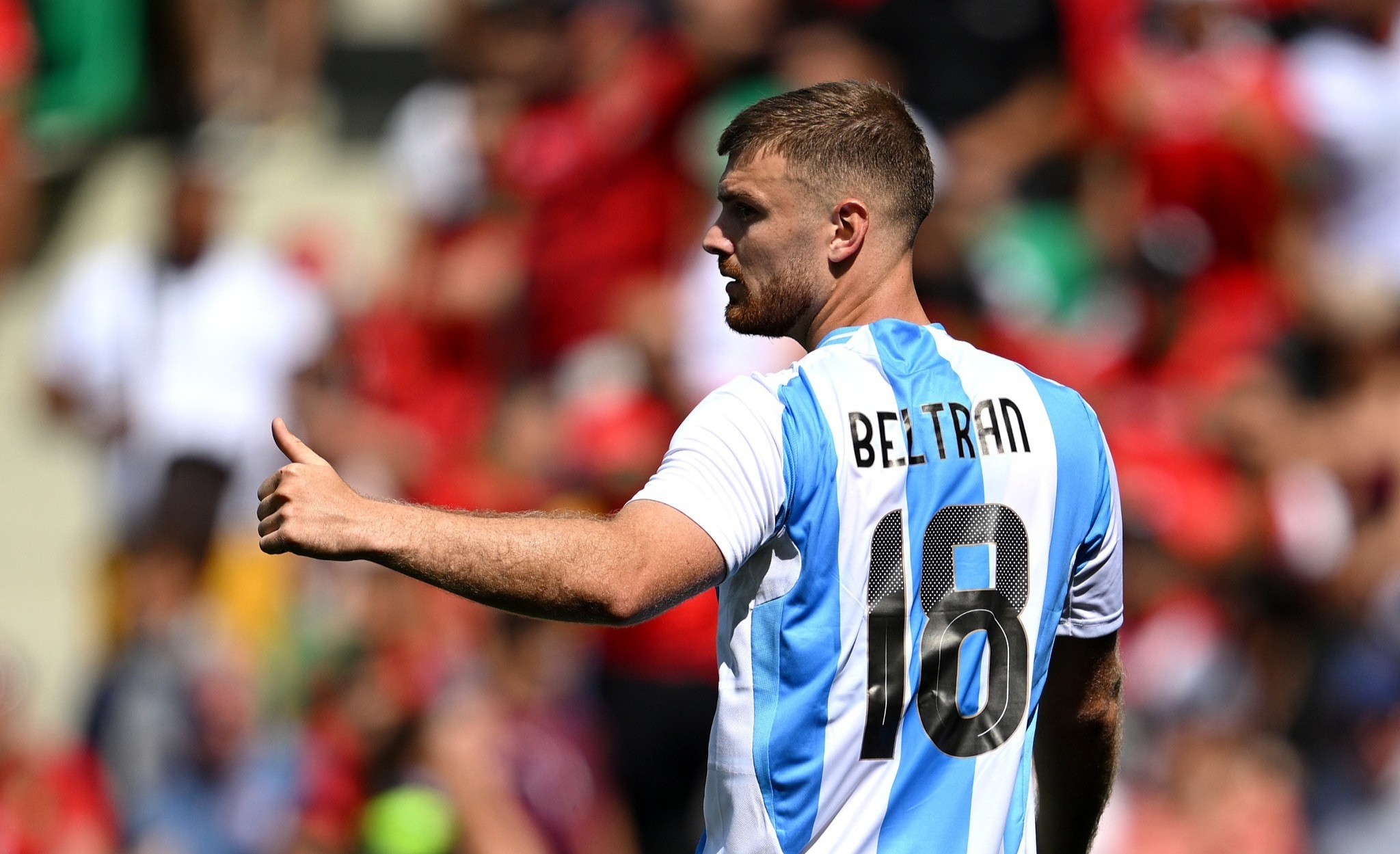 关于阿根廷队长在接受采访时分享了自己的观点的信息