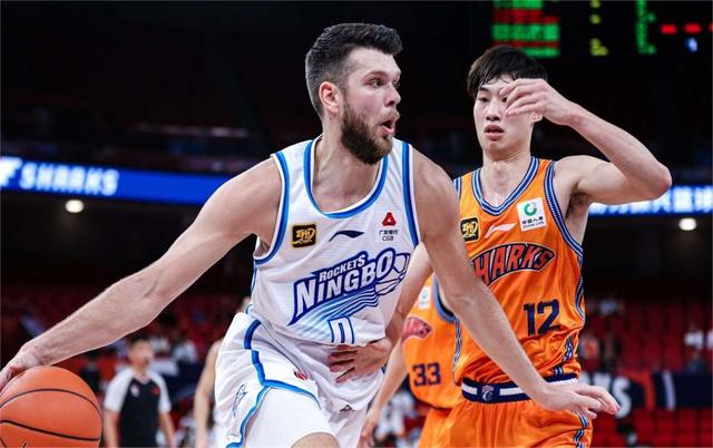 包含激烈对抗：球队对手实力不容小觑的词条