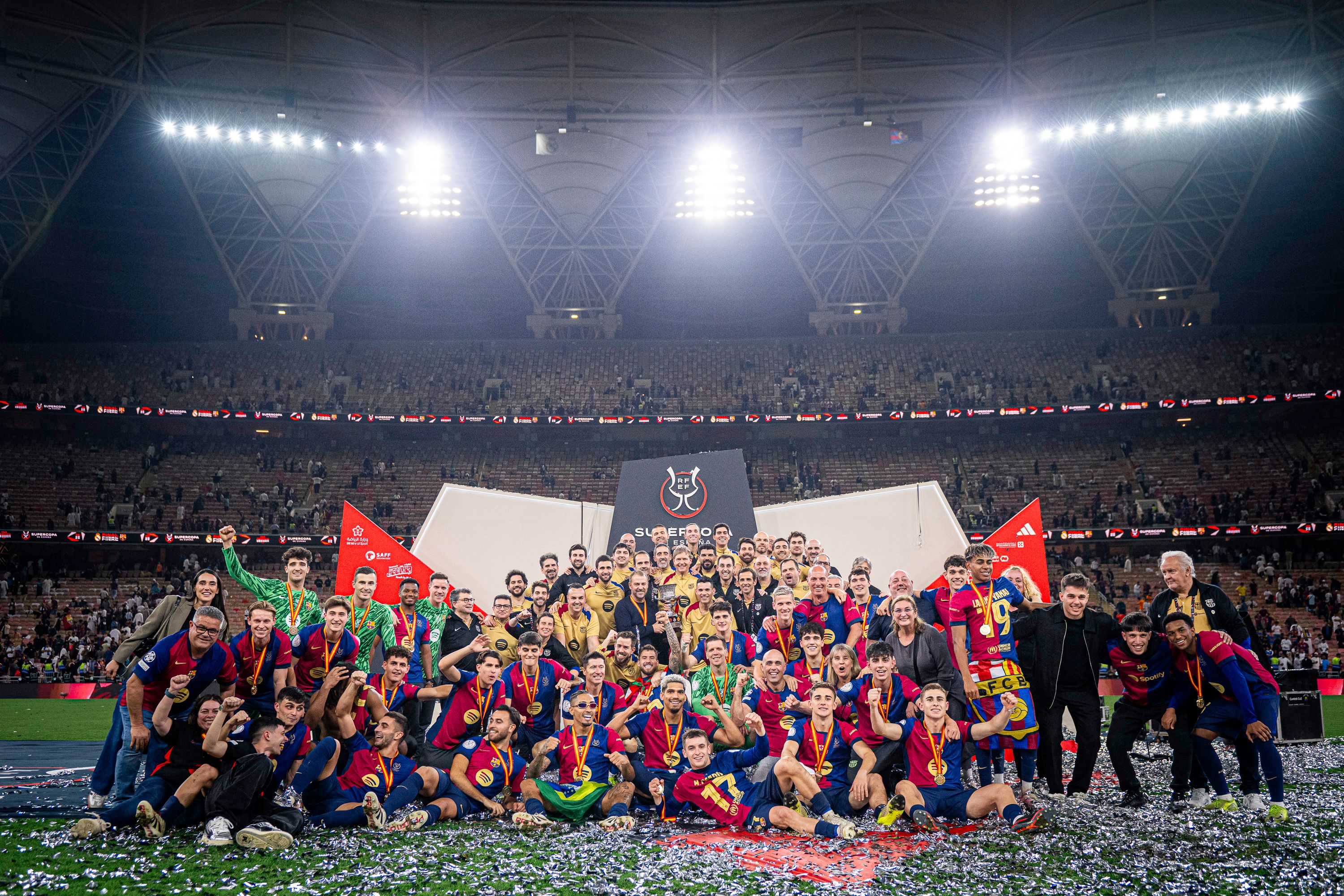 巴拿马代表队实力突显，登顶殊荣的简单介绍