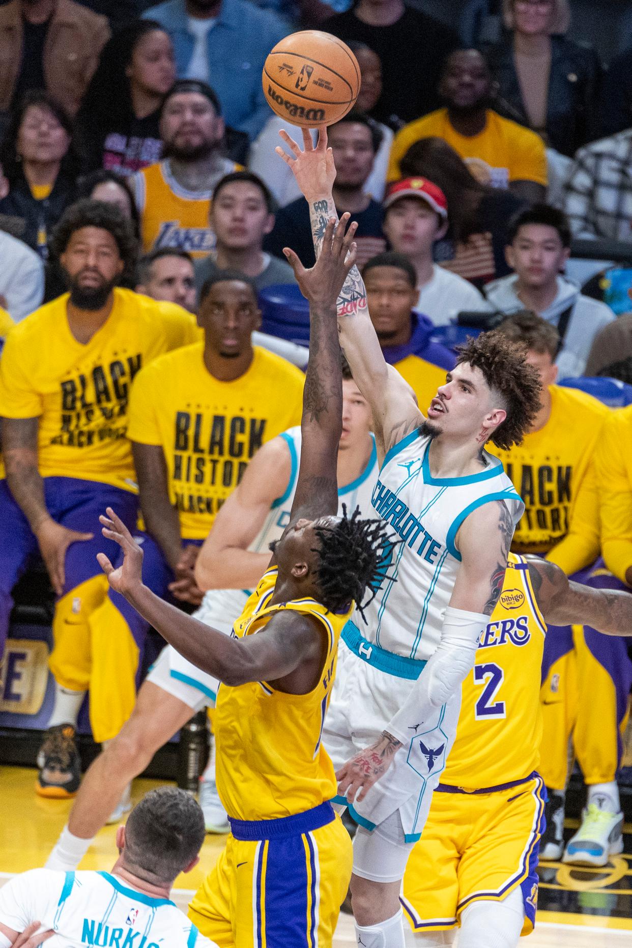 湖人大胜黄蜂,豪取五连胜 湖人大胜黄蜂,豪取五连胜