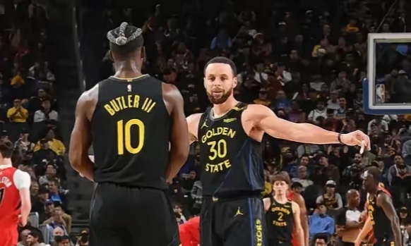 勇士险胜猛龙，库里砍下35分的简单介绍