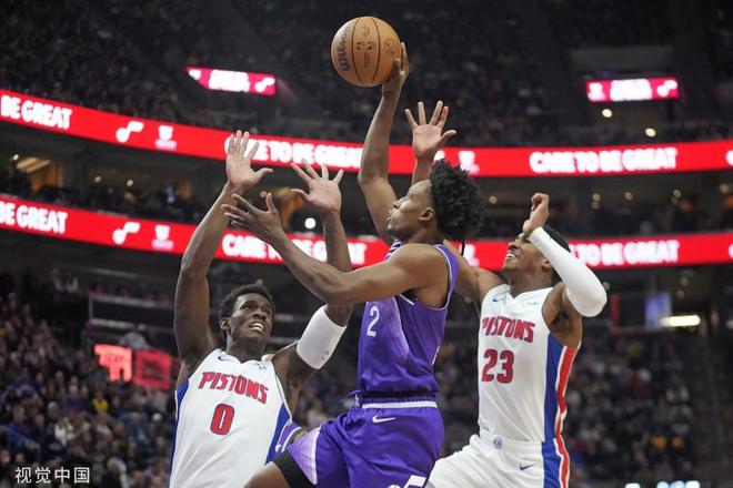 爵士击败活塞,继续保持领先地位 爵士击败活塞,继续保持领先地位